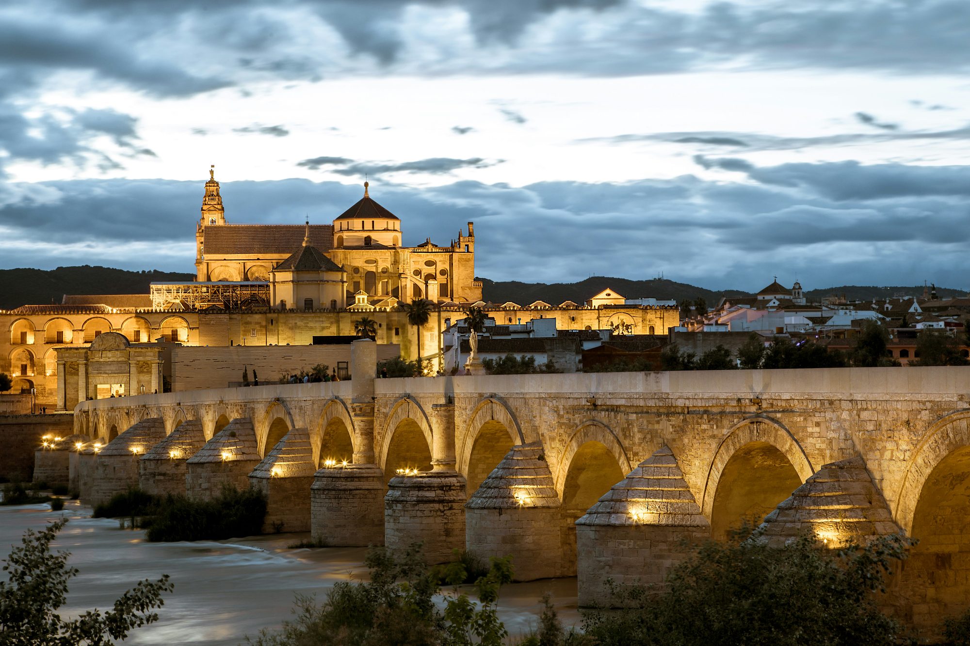 Mezquita-Catedral de Córdoba and the Roman Bridge